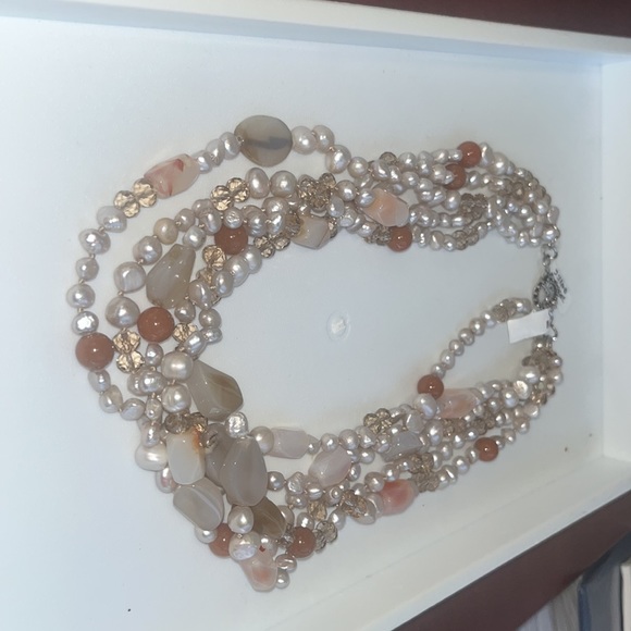 5 Strand Pearl, Agate Crystal Necklace - Picture 3 of 3